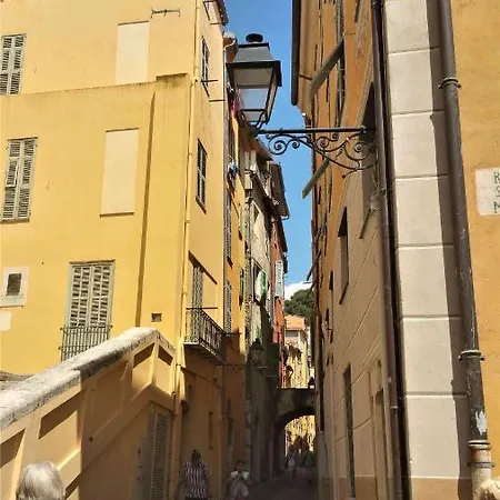 A 2 Minutes De La Plage Menton